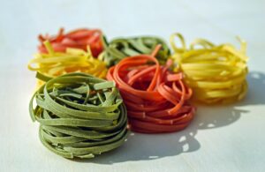 食べ過ぎた後に炭水化物を抜くべき理由とは？